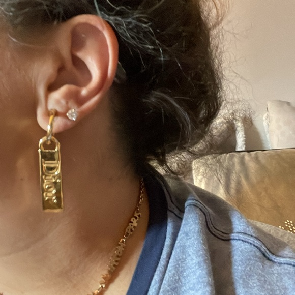 Preloved Christian Dior clip on earrings great condition gold color - Picture 7 of 11